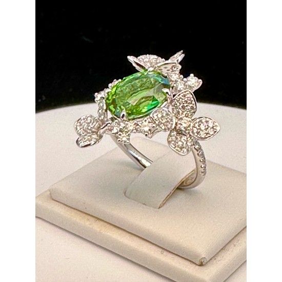 18K White Gold Green Tourmaline Ring with Diamonds